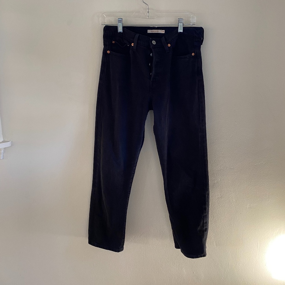 Levi's Wedgie Straight Ankle